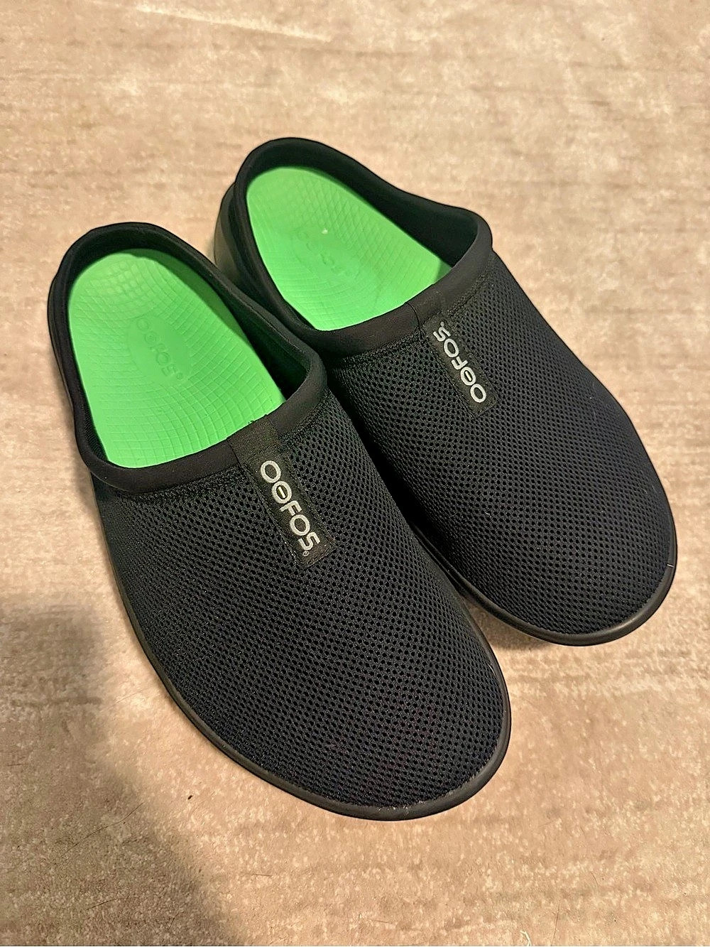 OOFOS OOcoozie Sport Mule Black Recovery Slides